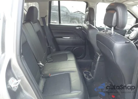 2014 Jeep Compass Latitude z USA, uszkodzony, nr VIN 1C4NJDEB4ED621620